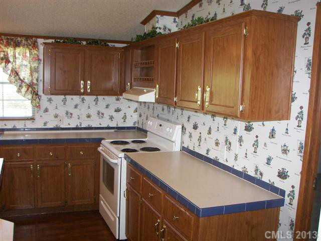 537 Coulwood Road York, SC 29745 - Photo 8 of 16