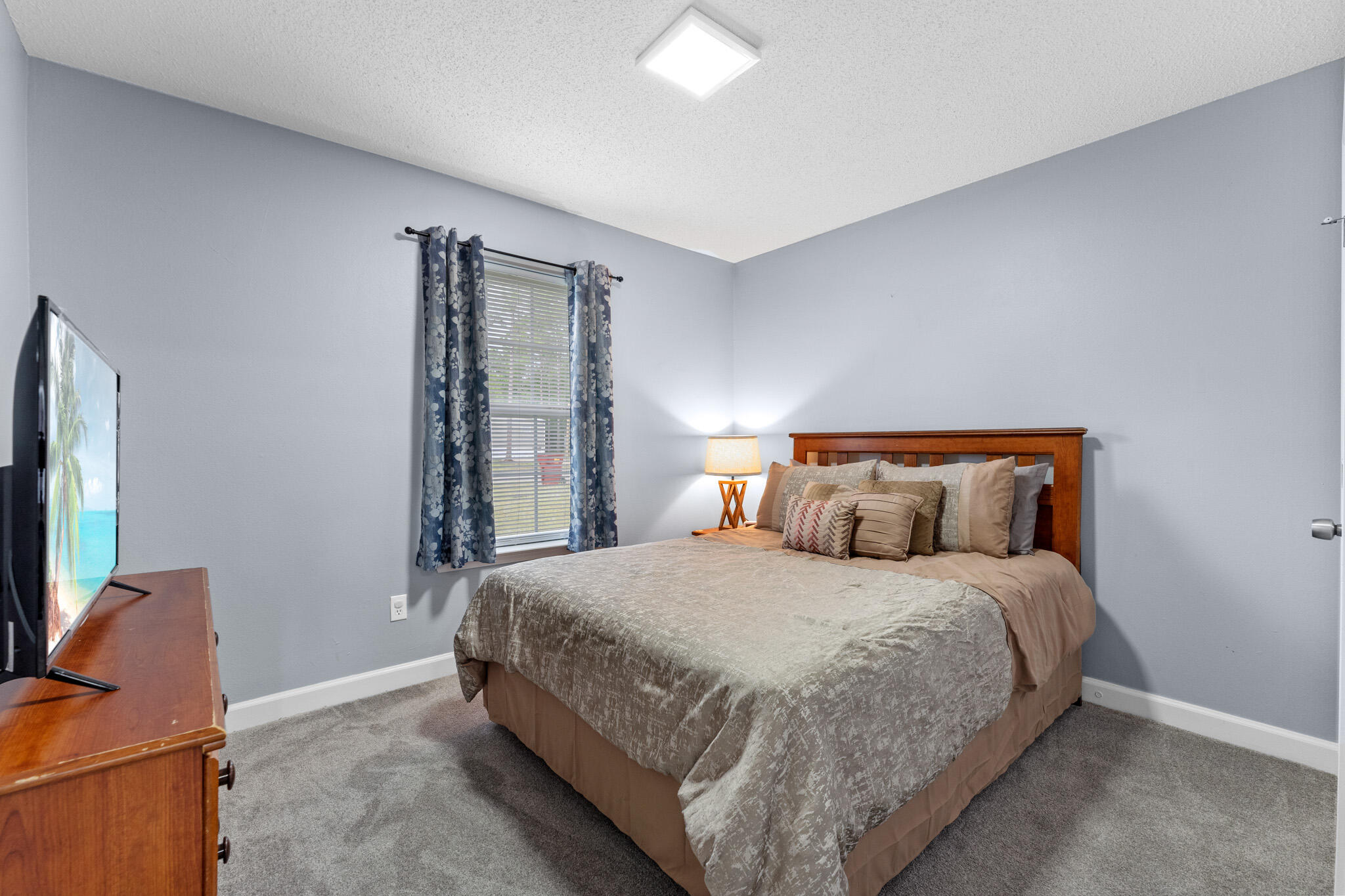 4687 Falcon Way Crestview, FL 32539 - Photo 17 of 20 Bedroom 3