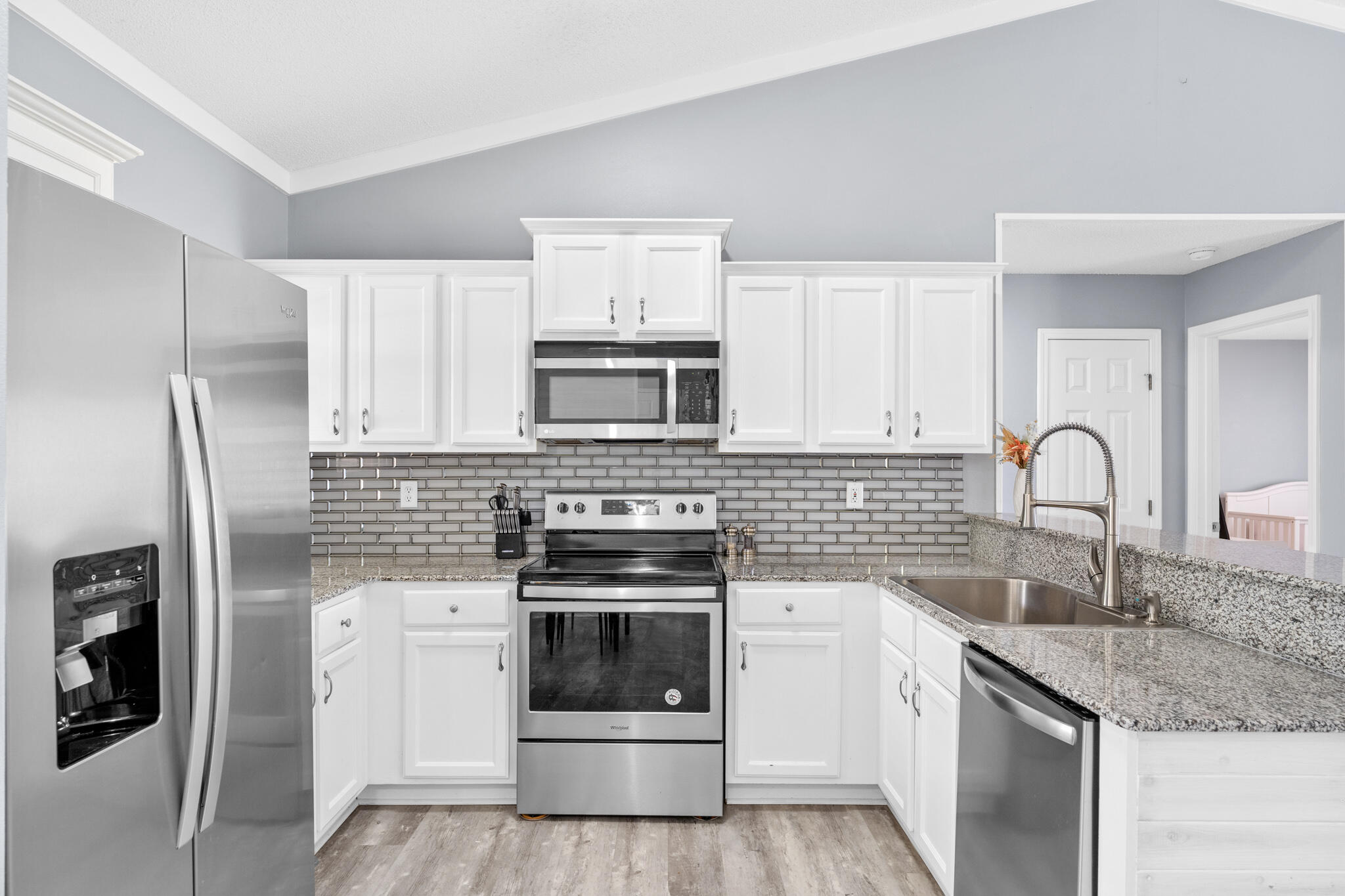4687 Falcon Way Crestview, FL 32539 - Photo 10 of 20 Kitchen
