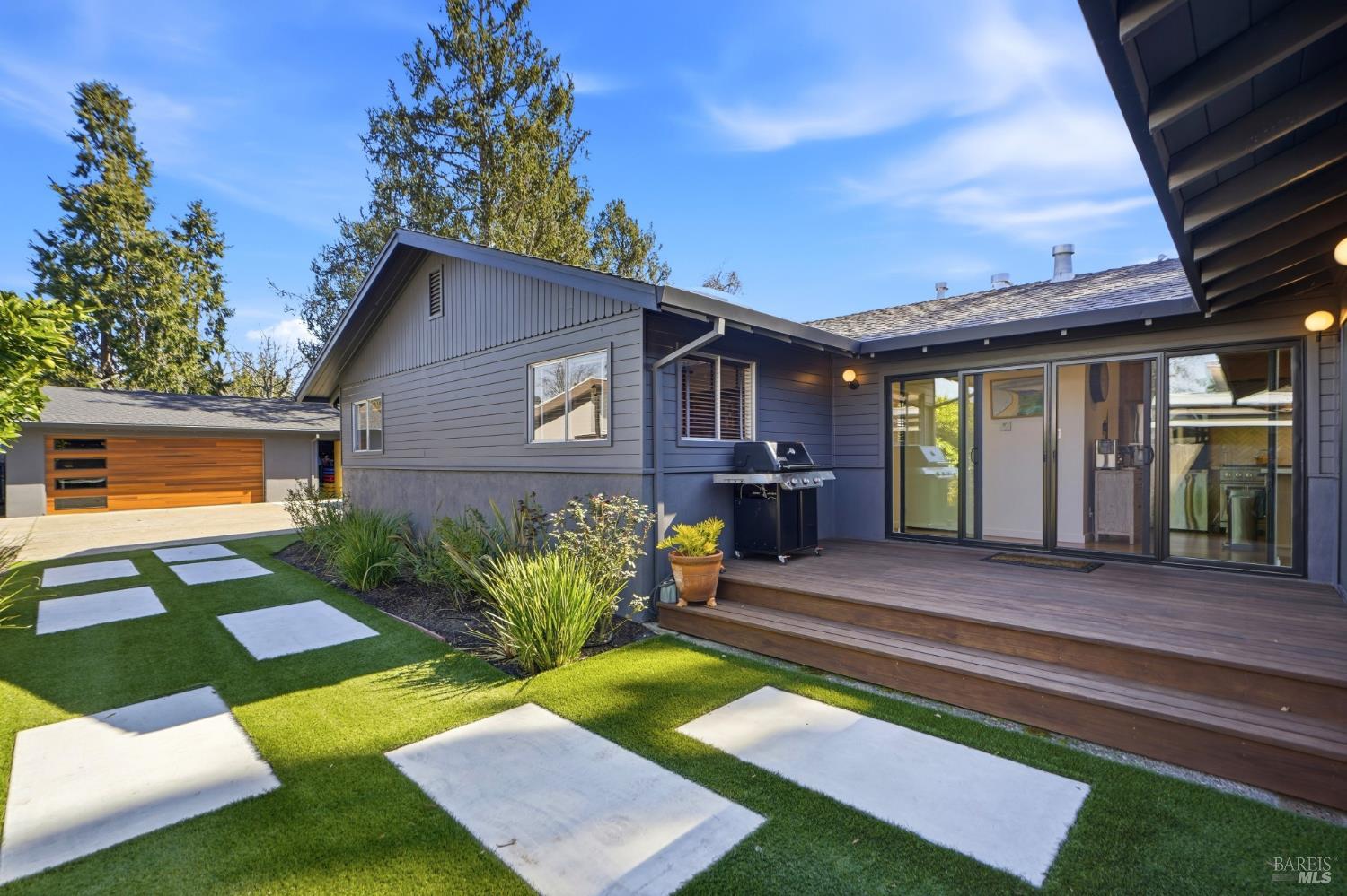 20 Washington Avenue San Rafael, CA 94903 - Photo 14 of 41