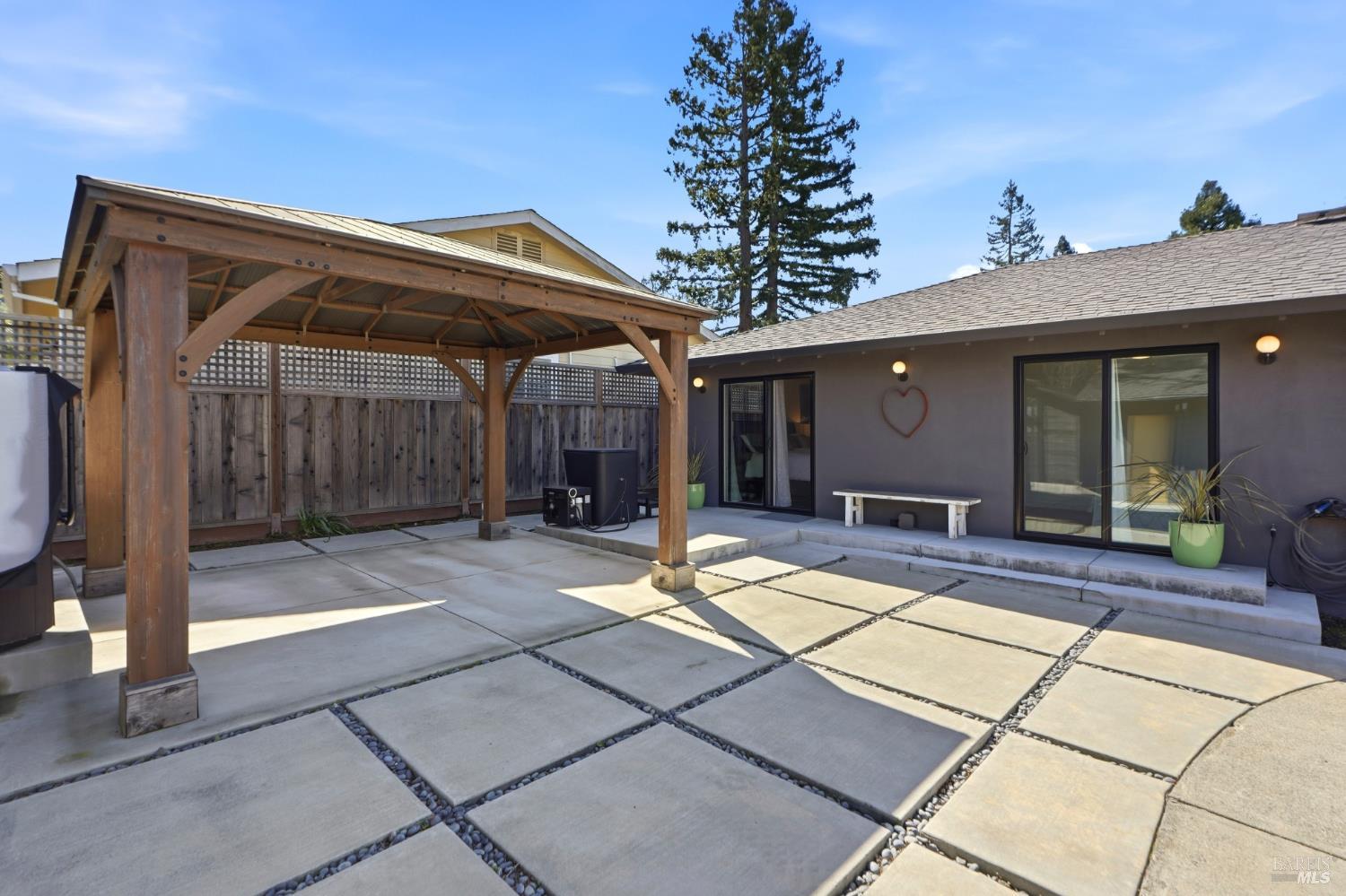 20 Washington Avenue San Rafael, CA 94903 - Photo 15 of 41