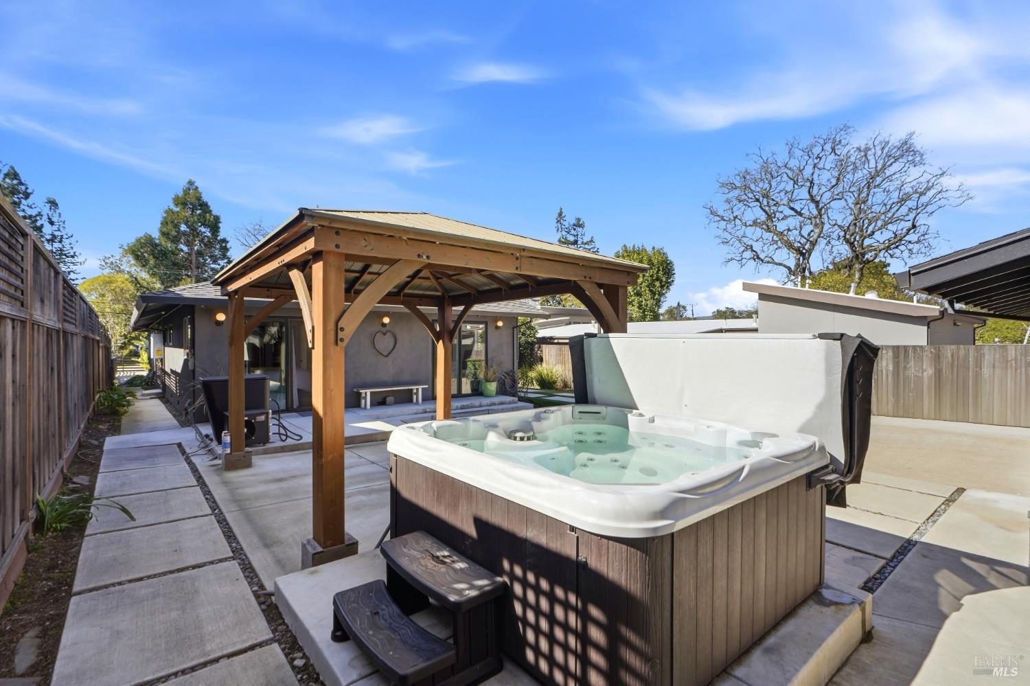 20 Washington Avenue San Rafael, CA 94903 - Photo 16 of 41