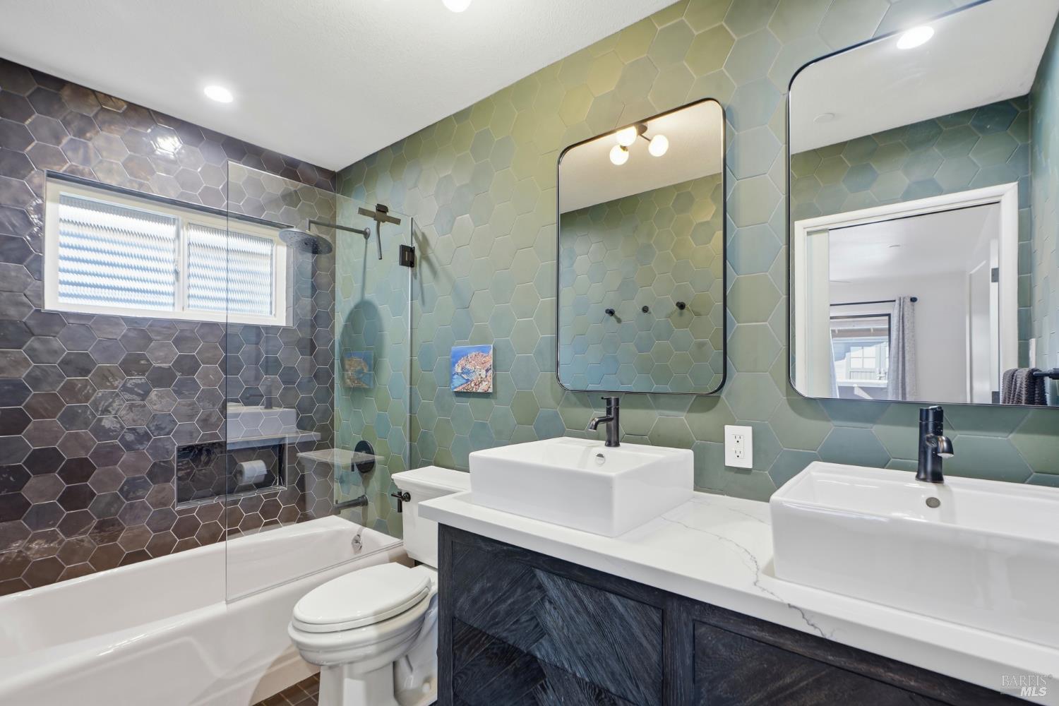 20 Washington Avenue San Rafael, CA 94903 - Photo 23 of 41