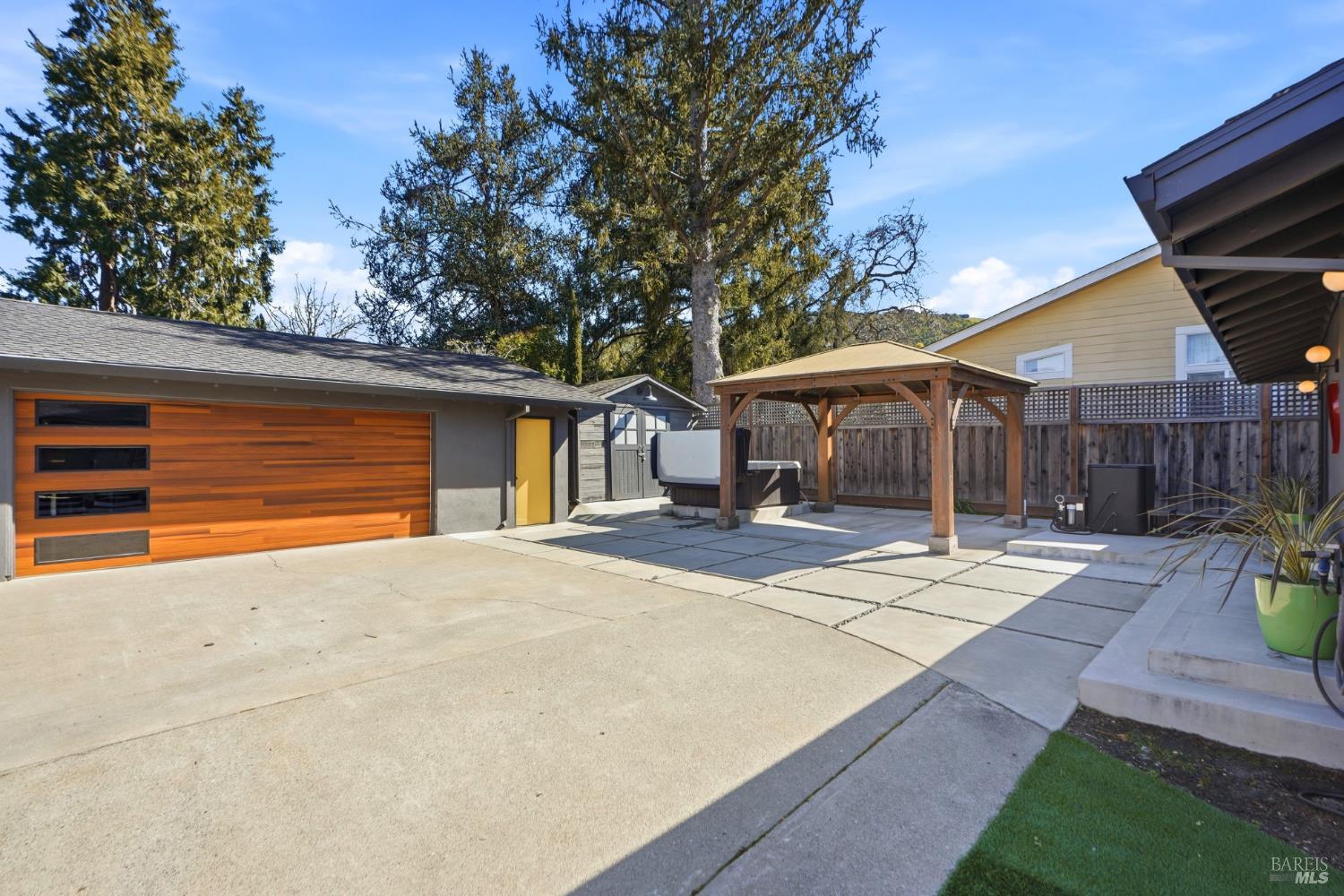 20 Washington Avenue San Rafael, CA 94903 - Photo 34 of 41