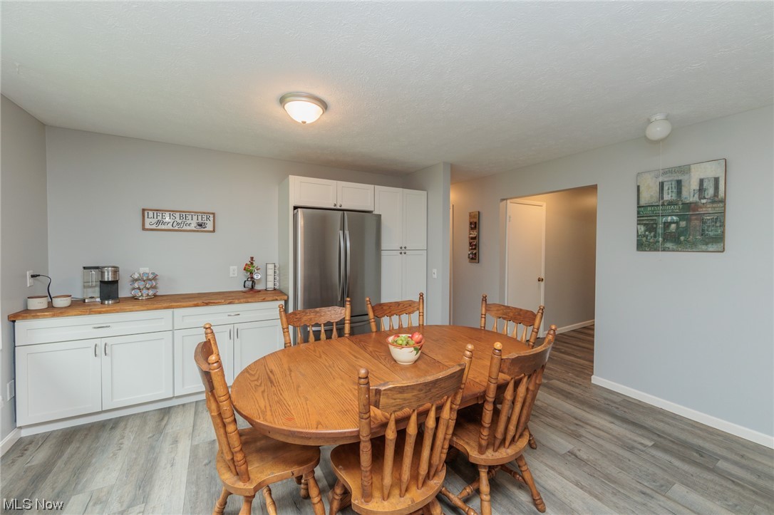 4560 Winchell Road Mantua, OH 44255 - Photo 8 of 35 Separate Dinette with Coffee Station