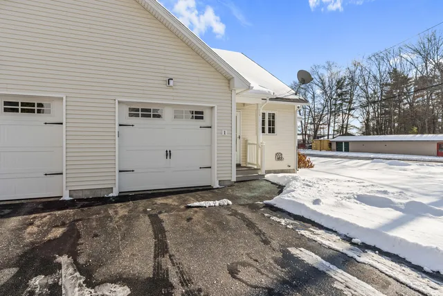 $385,000 | 1 Matinicus Way, Unit 1, Windham, ME 04062