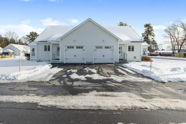 $385,000 | 1 Matinicus Way, Unit 1, Windham, ME 04062