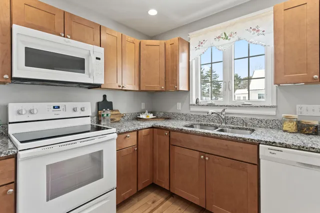 $385,000 | 1 Matinicus Way, Unit 1, Windham, ME 04062