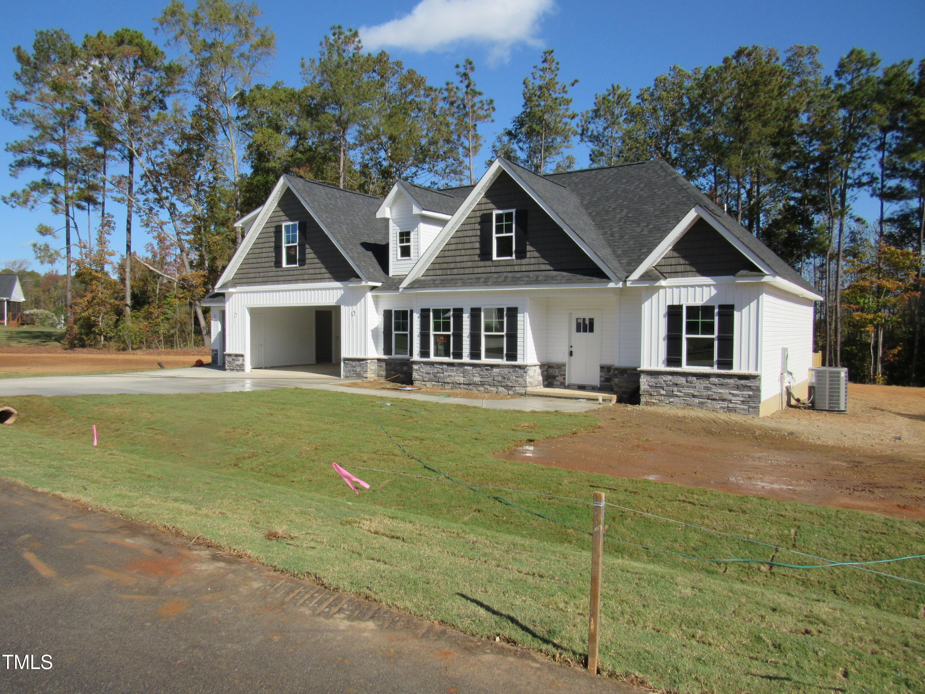 265 Coats Ridge Drive Benson, NC 27504 - Photo 3 of 29 IMG_1260
