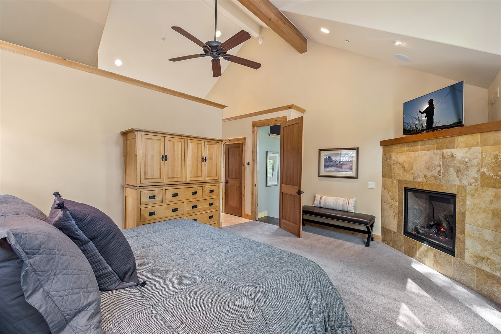 2655 Hunter's Knob Road Silverthorne, CO 80498 - Photo 23 of 50 Gallery Image 23