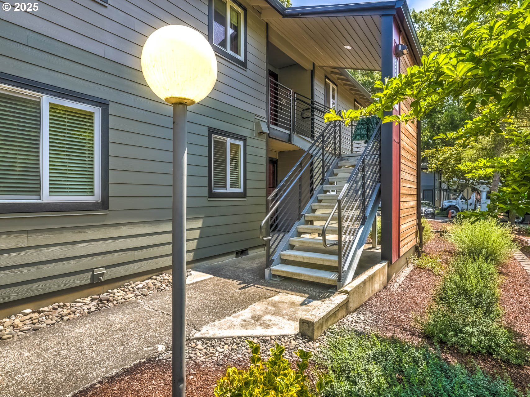 12642 Northwest Barnes Road, Unit 10 Portland, OR 97229 - Photo 2 of 29 Gallery Image 2