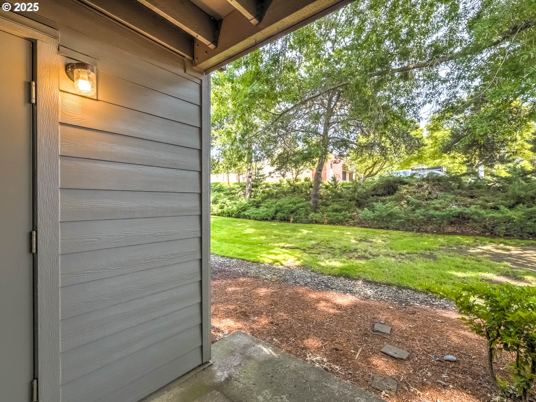 12642 Northwest Barnes Road, Unit 10 Portland, OR 97229 - Photo 7 of 29 Patio