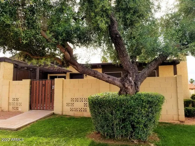 $2,000 | 712 North Santa Barbara, Unit 9, Mesa, AZ 85201