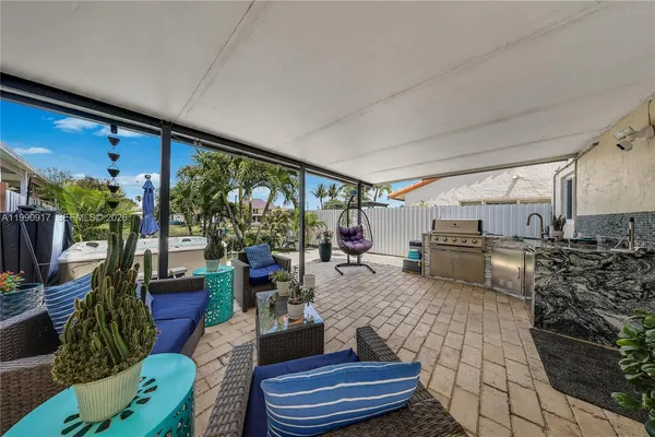 $520,000 | 12511 Southwest 12th Lane, Miami, FL 33184
