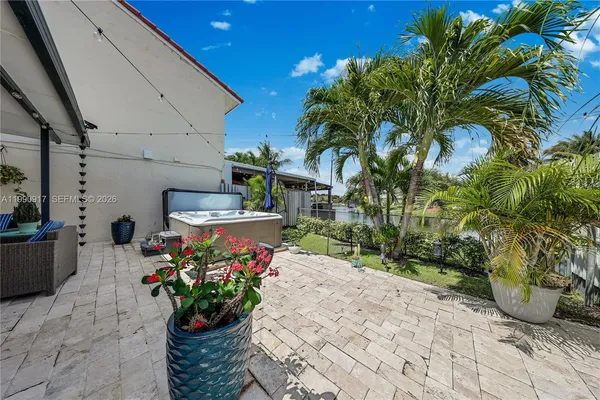 $520,000 | 12511 Southwest 12th Lane, Miami, FL 33184