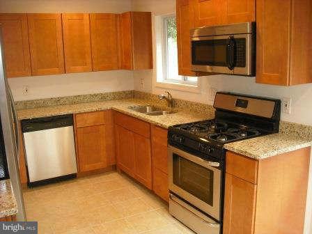 9913 Dilston Road Silver Spring, MD 20903 - Photo 3 of 24 Kitchen