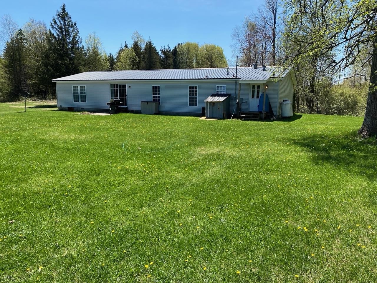 415 East 40 1/2 Road Boon, MI 49618 - Photo 33 of 34