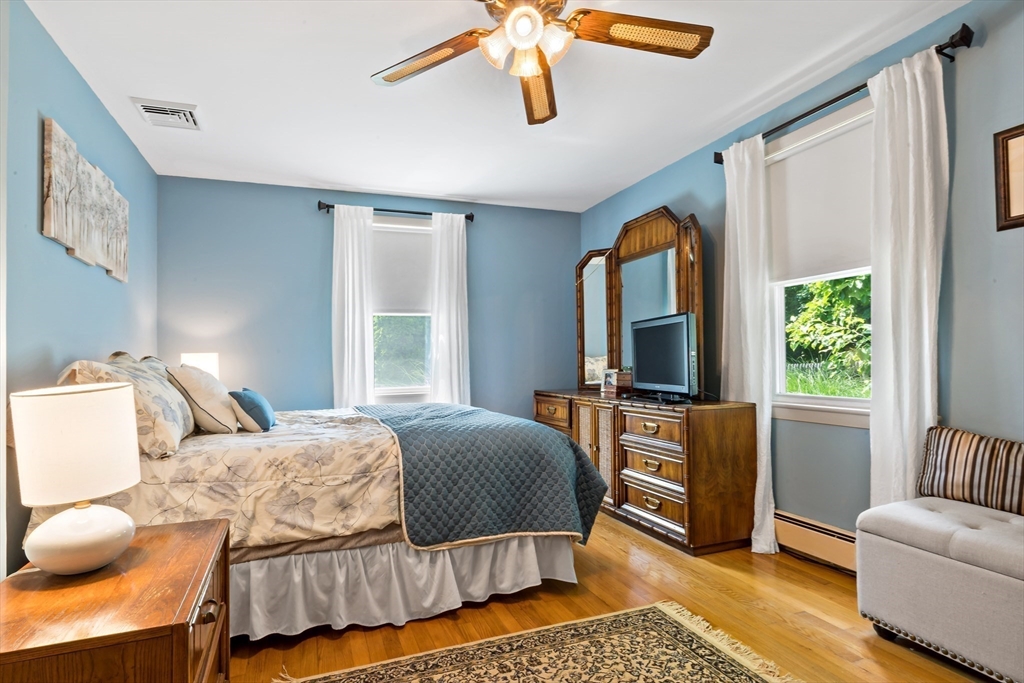 29 Valley Road Somerset, MA 02726 - Photo 20 of 40 Gallery Image 20