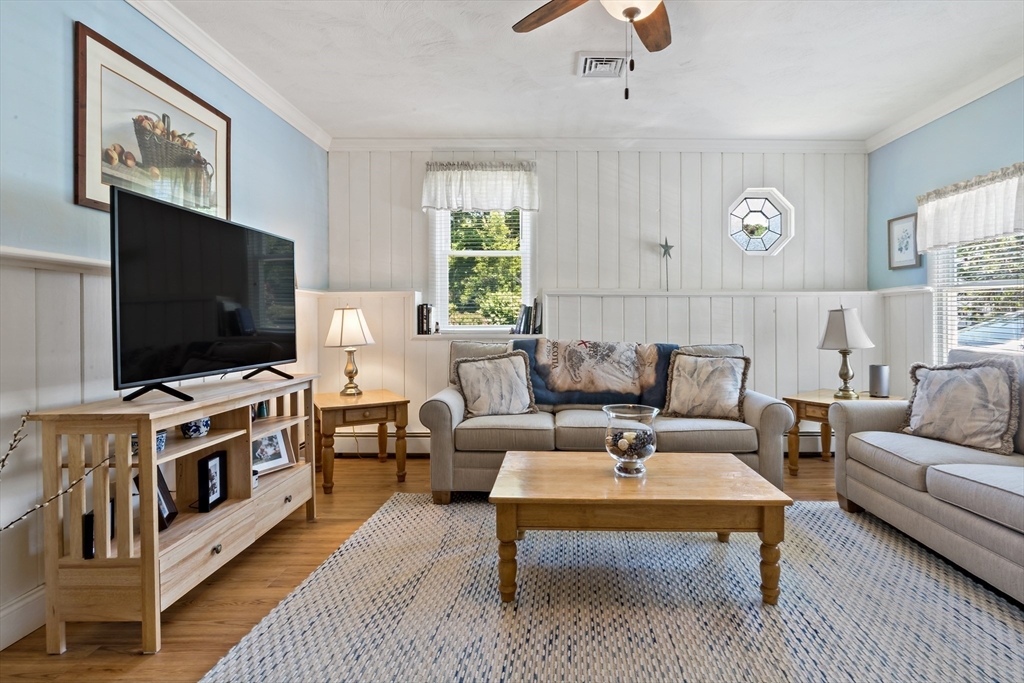 29 Valley Road Somerset, MA 02726 - Photo 5 of 40 Gallery Image 5