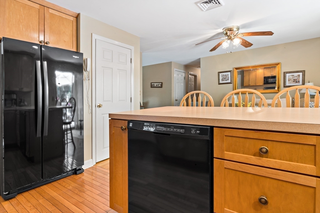 29 Valley Road Somerset, MA 02726 - Photo 10 of 40 Gallery Image 10