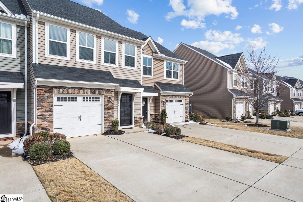 32 Country Dale Drive Greer, SC 29650 - Photo 4 of 20