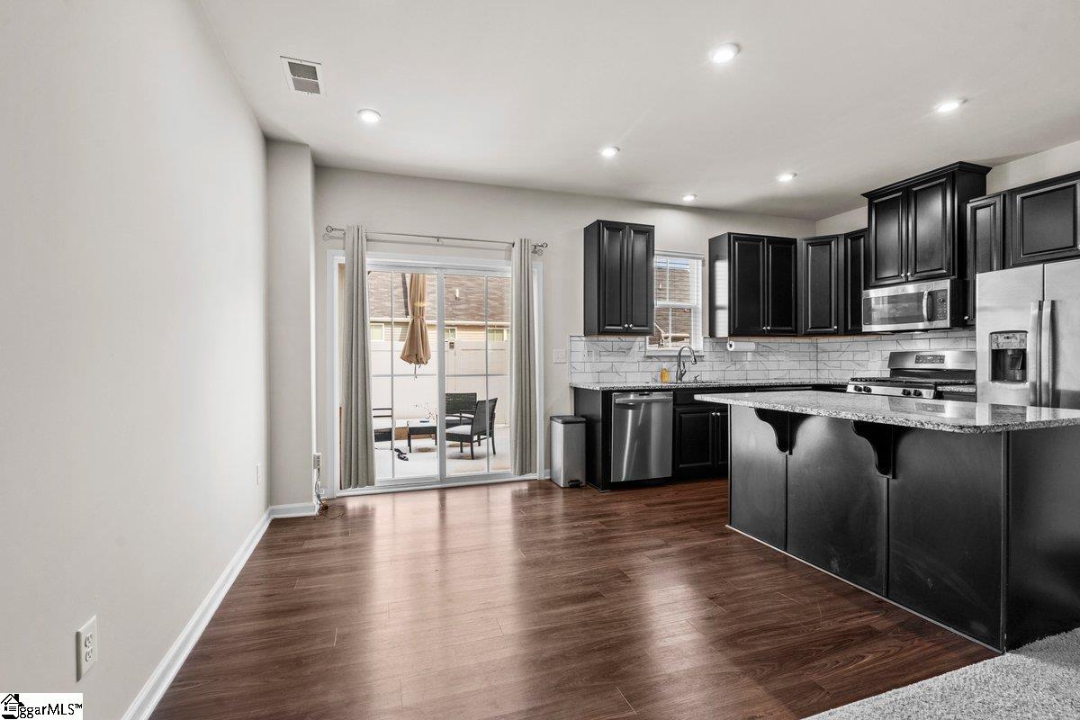 32 Country Dale Drive Greer, SC 29650 - Photo 7 of 20