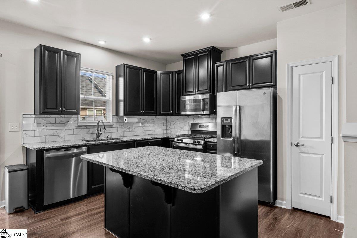 32 Country Dale Drive Greer, SC 29650 - Photo 8 of 20