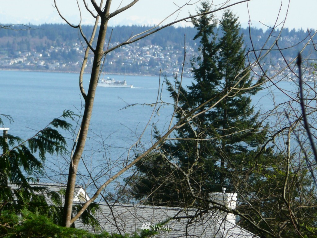93 President Point Road Northeast Kingston, WA 98346 - Photo 6 of 9 Gallery Image 6