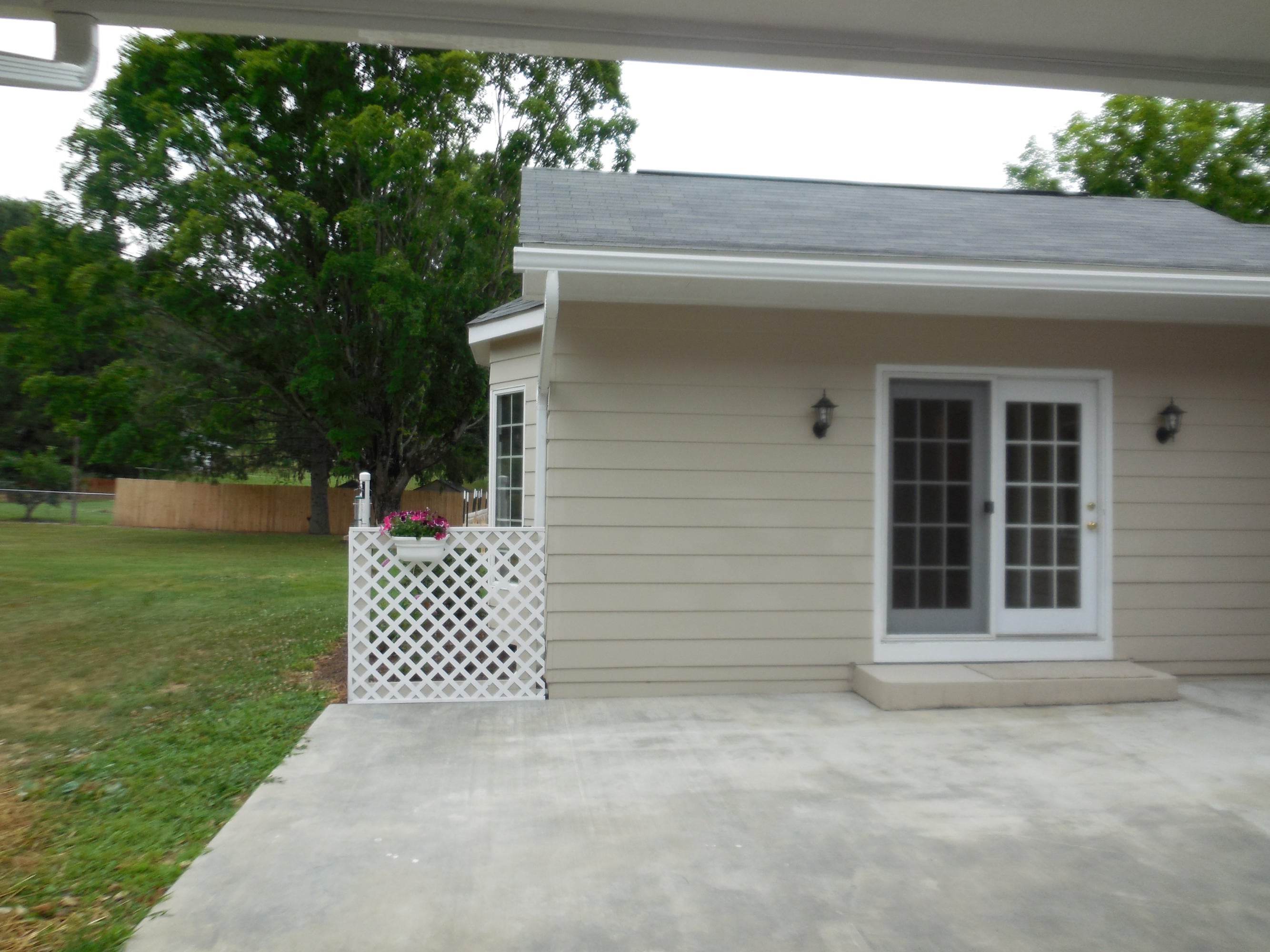 434 Rowan Road White Sulphur Springs, WV 24986 - Photo 32 of 44 Gallery Image 32