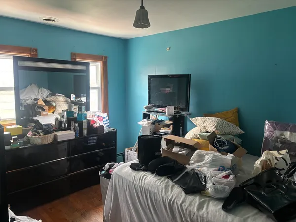 $275,000 | 2421 187th Place, Lansing, IL 60438