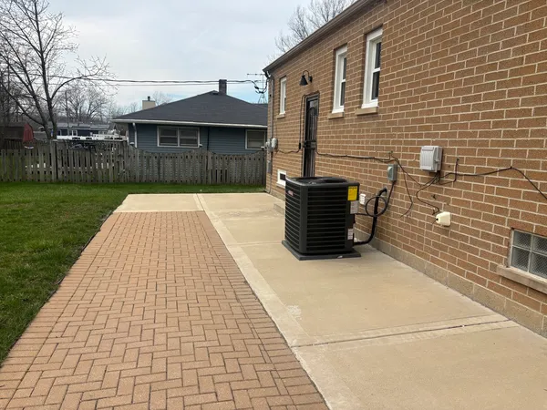 $275,000 | 2421 187th Place, Lansing, IL 60438