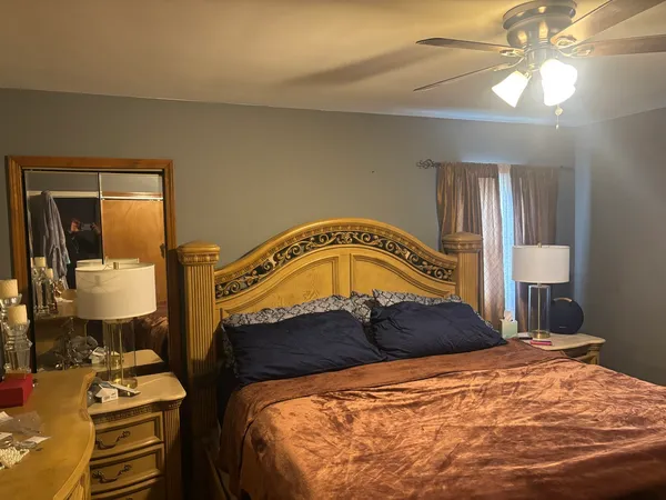 $275,000 | 2421 187th Place, Lansing, IL 60438