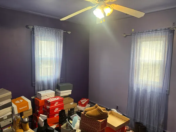 $275,000 | 2421 187th Place, Lansing, IL 60438