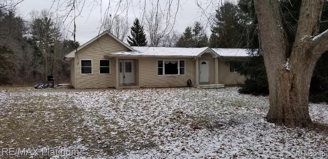 3331 East Dean Road Howell, MI 48855 - Photo 1 of 5 104.jpg