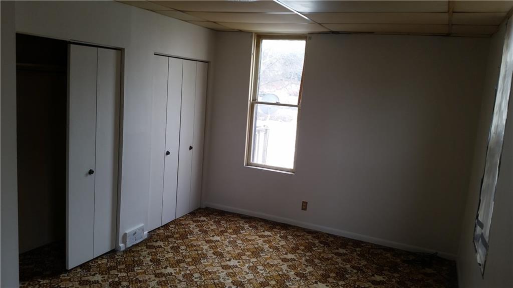 1105 Riverside Drive Bridgewater, PA 15009 - Photo 7 of 13