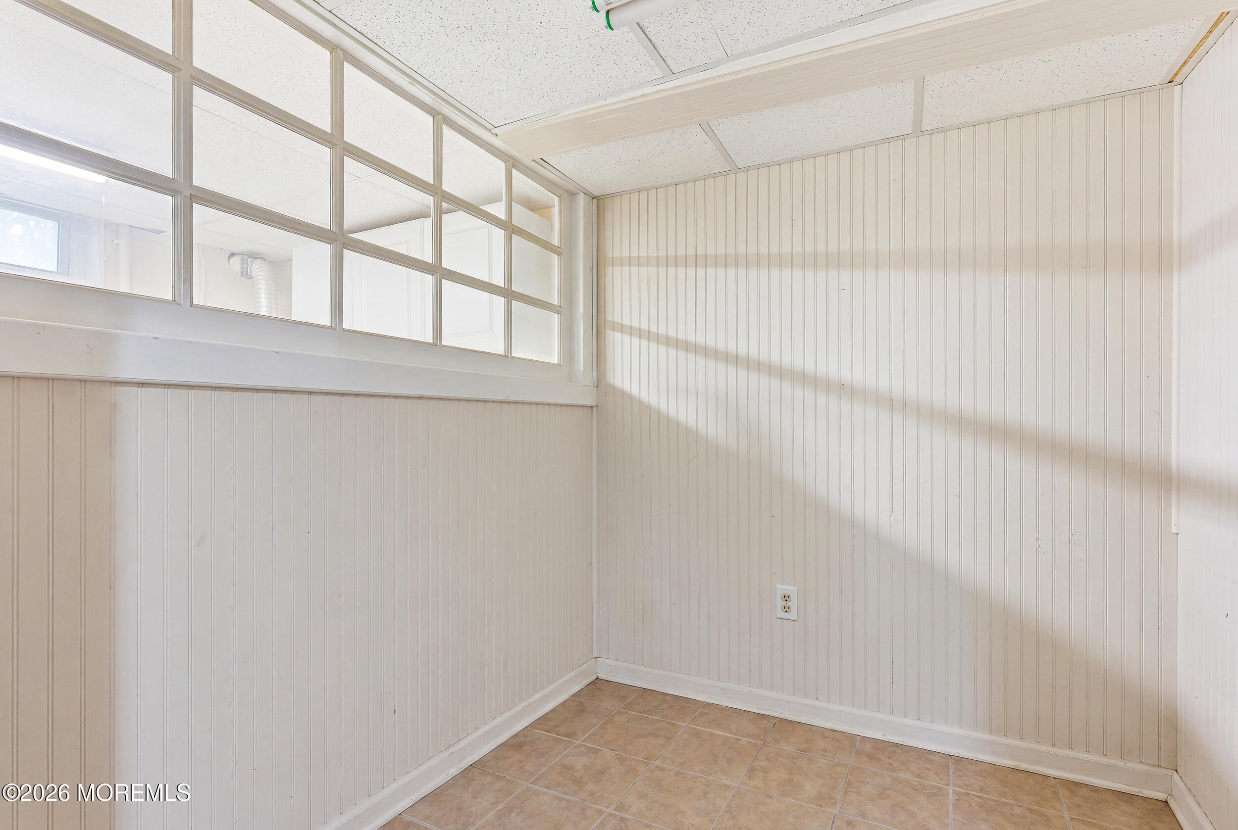 222 Raritan Street Keyport, NJ 07735 - Photo 24 of 31 044