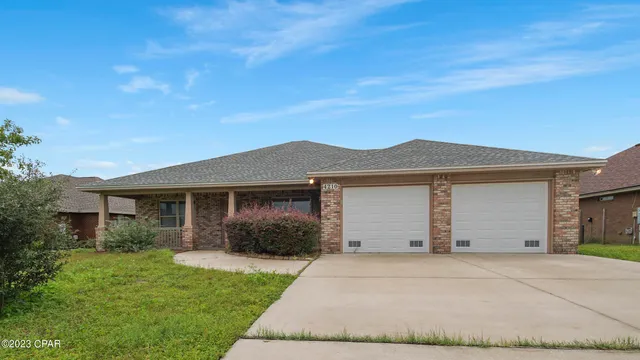 $2,300 | 4210 Florence Tolsma Way, Panama City, FL 32404