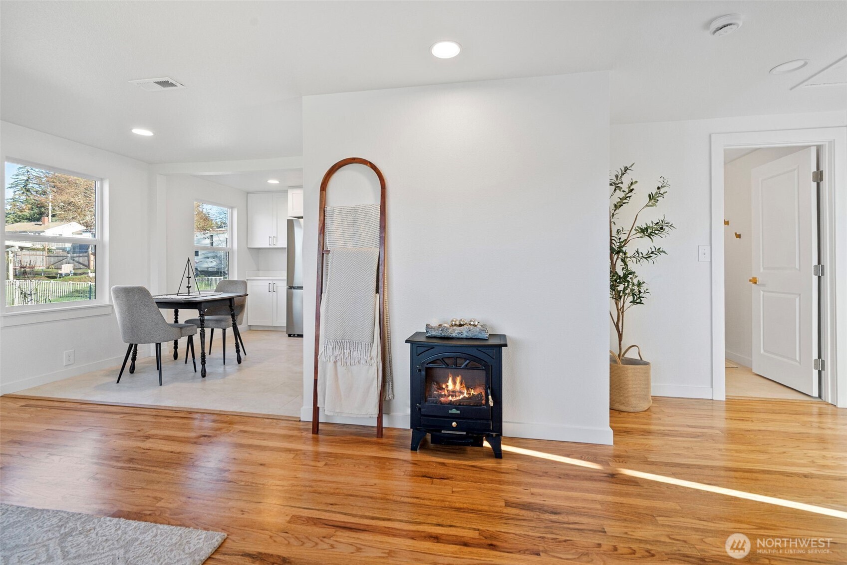 3238 Robin Avenue Bremerton, WA 98310 - Photo 16 of 21