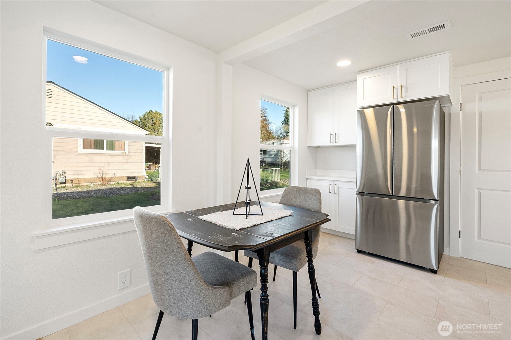 3238 Robin Avenue Bremerton, WA 98310 - Photo 10 of 21