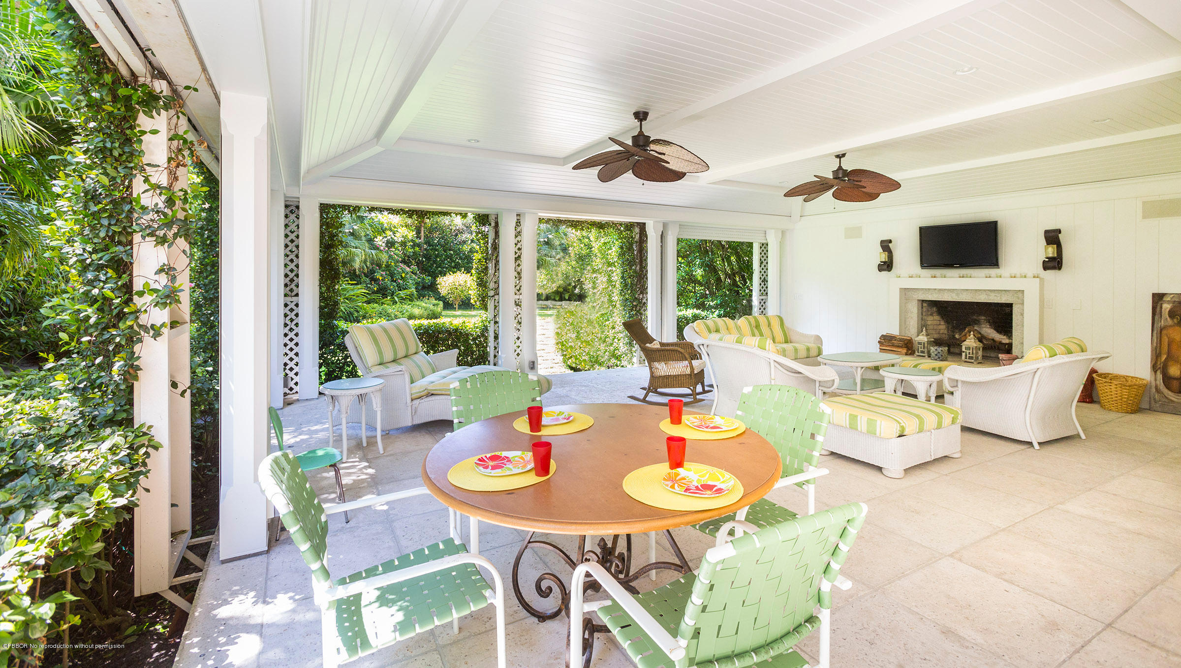 535 South County Road Palm Beach, FL 33480 - Photo 9 of 9 a outdoor dining space with furniture and garden view