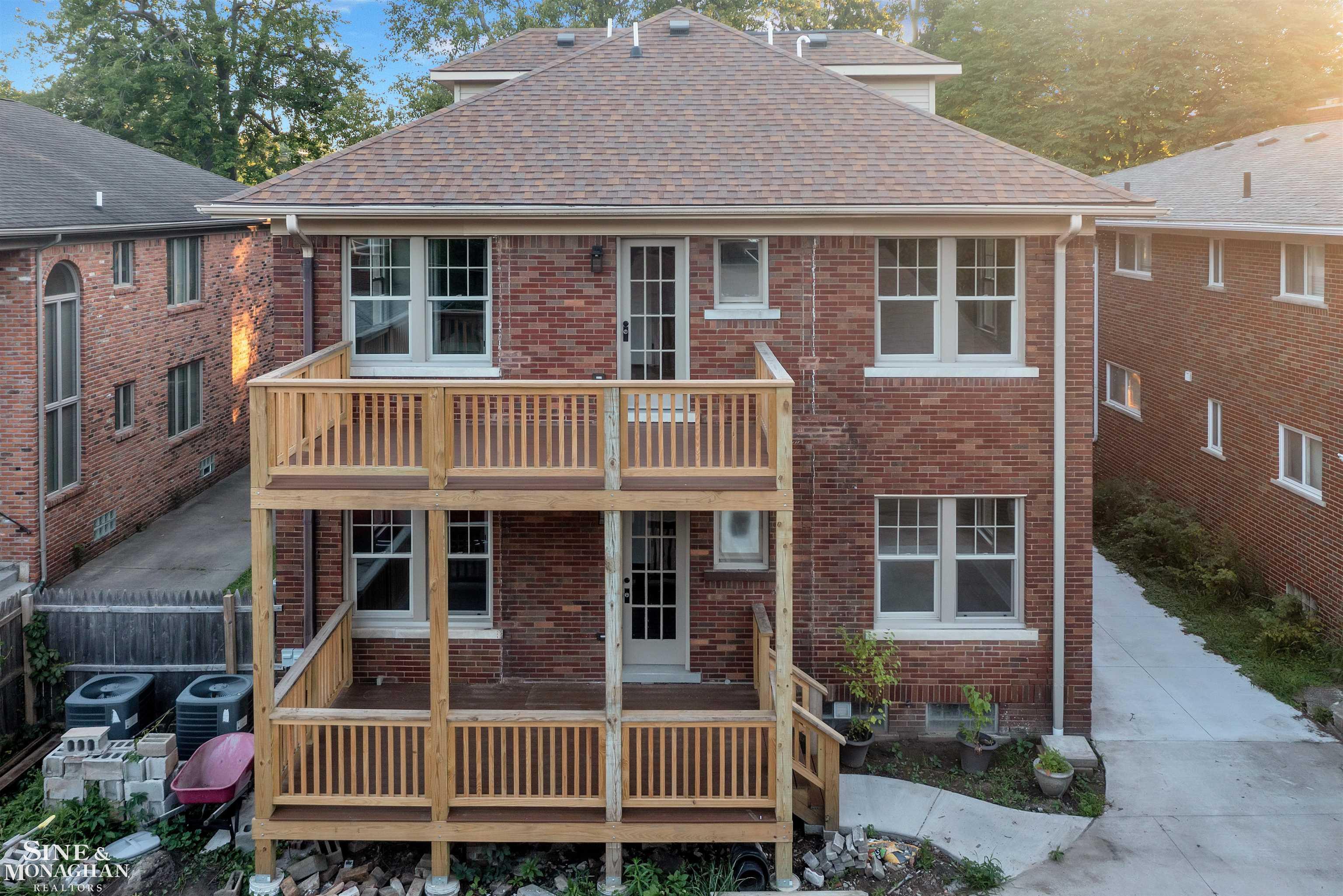 908 Trombley Road, Unit 2 Grosse Pointe, MI 48230 - Photo 55 of 73
