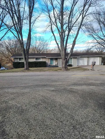 $189,900 | 189 Hopewell Drive, Sparland, IL 61565