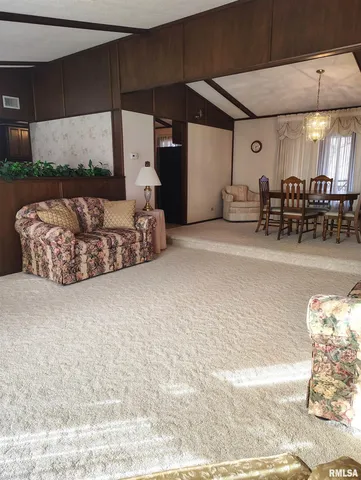 $189,900 | 189 Hopewell Drive, Sparland, IL 61565