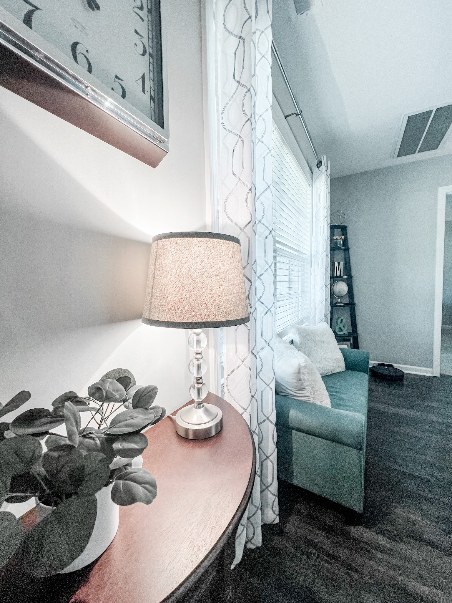 509 Skipping Stone Road Christiana, TN 37037 - Photo 5 of 33 a living room with furniture