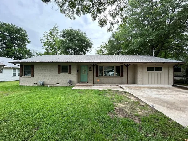 $189,000 | 110 Goodman Street, Sulphur Springs, TX 75482
