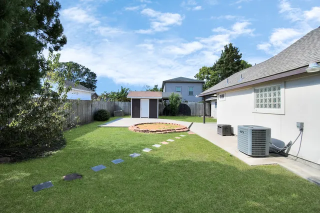 $1,900 | 3503 Nayland Rock Drive, Houston, TX 77066