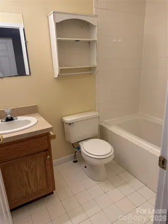 $1,800 | 86 34th Avenue Northwest, Hickory, NC 28601