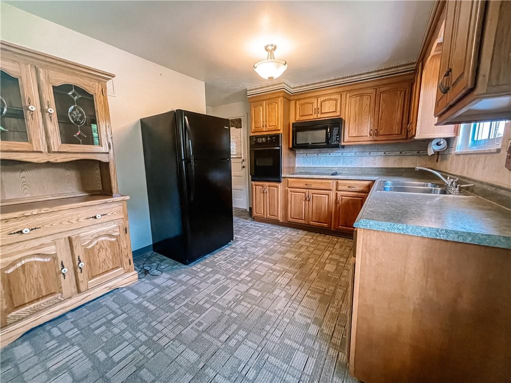 11440 McKee Road Irwin, PA 15642 - Photo 5 of 25 Gallery Image 5