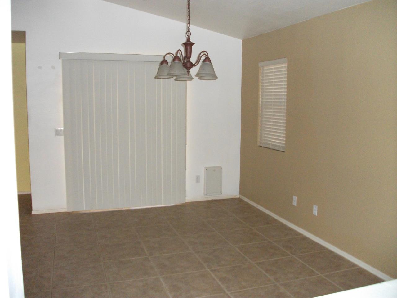 8438 West Payson Road Tolleson, AZ 85353 - Photo 4 of 4 Eatin Kitchen