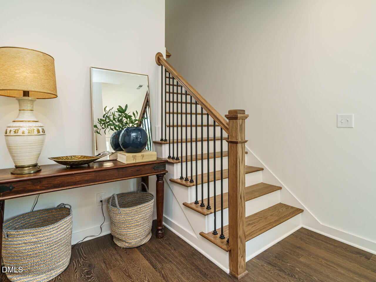 1527 Urban Trace Lane Raleigh, NC 27608 - Photo 19 of 34 004-1280x960-foyer